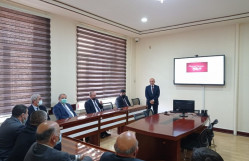 BDU-da anizotrop günəş küləyinin tədqiqinə dair elmi seminar