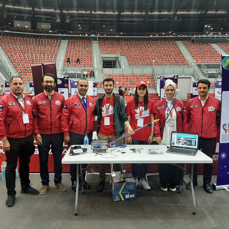 Fiziklər "Teknofest Azərbaycan" Festivalında mükafat qazanıblar.