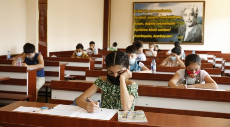 “Gənc istedadlar“ liseyinin şagirdləri arasında  “ Geomatika və Geodeziya mühəndisliyi “ ixtisası ilə tanışlıq