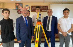 “Gənc istedadlar“ liseyinin şagirdləri arasında  “ Geomatika və Geodeziya mühəndisliyi “ ixtisası ilə tanışlıq