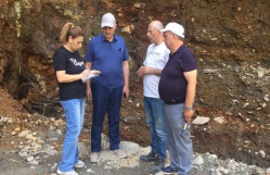 Geologiya fakültəsinin bir qrup professor-müəllim heyəti Filizçay yatağında