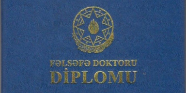 Fizika fakültəsinin tyutoru fizika  üzrə Fəlsəfə doktoru elmi dərəcəsi almışdır..