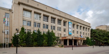 BDU-nun Hüquq fakültəsinin professor-müəllim heyəti şəhid Ceyhun Şalıyevin məzarını ziyarət edib