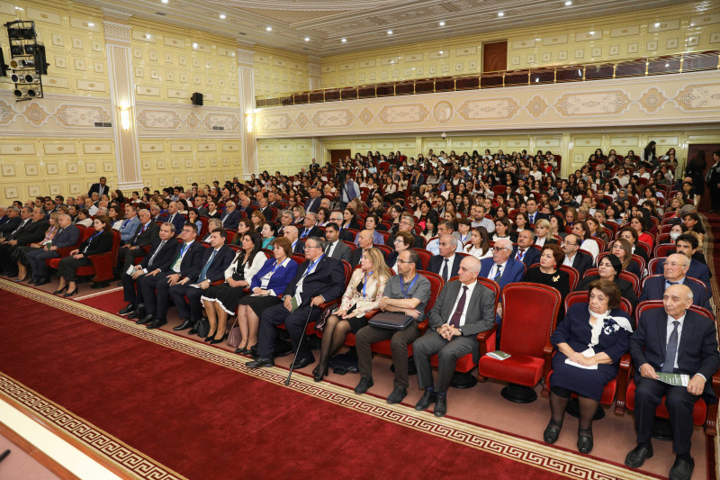 BDU-da “Biologiyada nailiyyətlər və çağırışlar” mövzusunda Beynəlxalq elmi konfransın açılış mərasimi