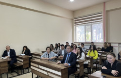 Tələbə Elmi Cəmiyyətinin növbəti seminarı