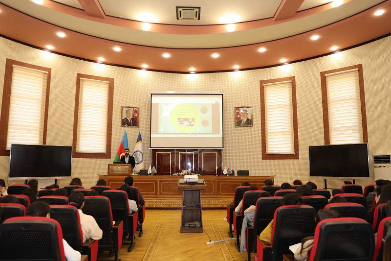 BDU-nun SABAH tələbələrinə “Buraxılış işində tədqiqat metodları” adlı təlim keçirilib