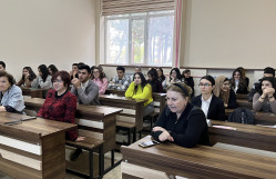 BDU-nun Ekologiya və torpaqşünaslıq fakültəsinin Tələbə Elmi Cəmiyyətinin növbəti seminarı