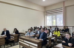 BDU-nun Ekologiya və torpaqşünaslıq fakültəsinin Tələbə Elmi Cəmiyyətinin növbəti seminarı