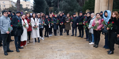 Ümummilli lideri Heydər Əliyevin anım günü