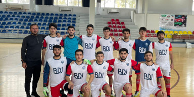 BDU-nun tələbələrdən ibarət futbol komandası turnirin qalibi olub