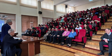 BDU-nun Tarix fakültəsində Ulu öndər Heydər Əliyevin anım gününə həsr olunmuş tədbir