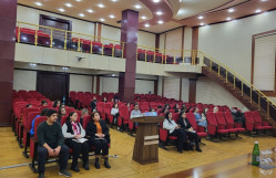 Dr.Bing Yang tərəfindən seminar keçirilmişdir