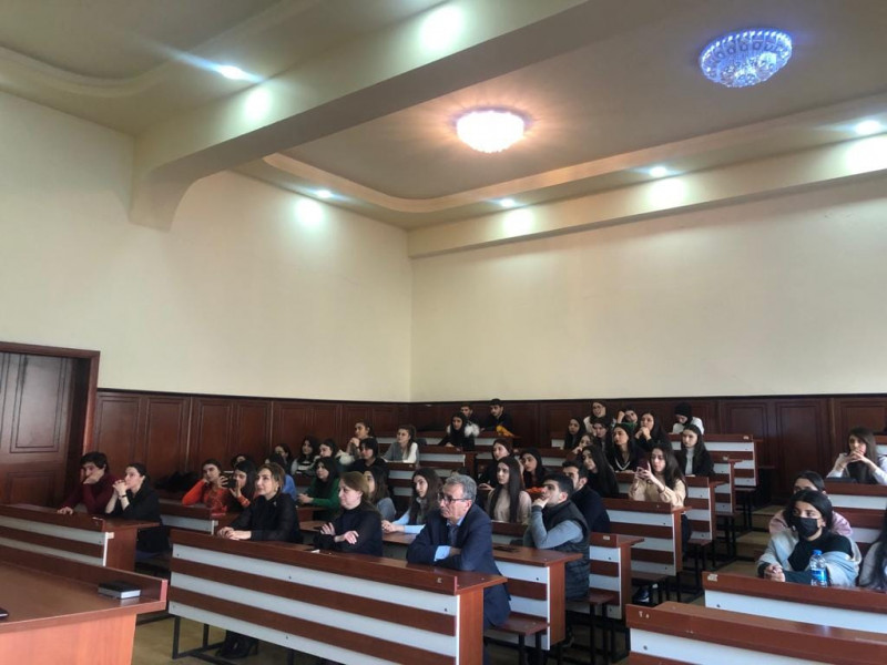 Tələbə Elmi Cəmiyyətinin seminarı keçirilib