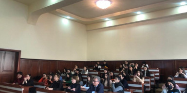 Tələbə Elmi Cəmiyyətinin seminarı keçirilib