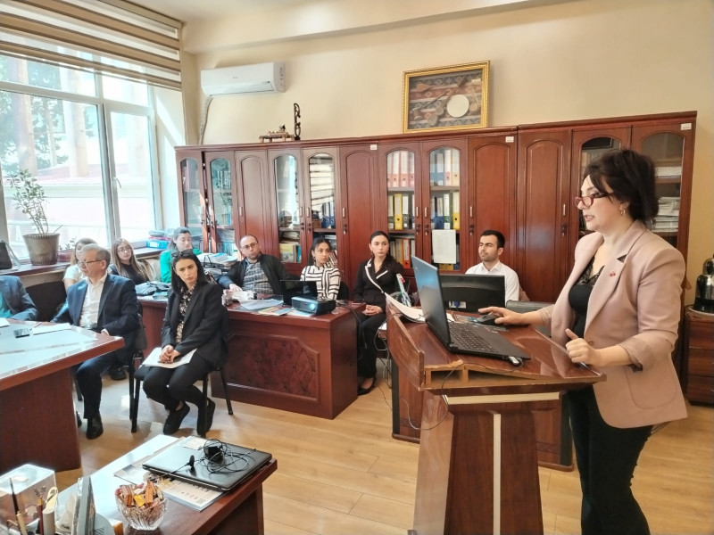 Professor Ülkər Nəbiyevanın elmi seminarı baş tutub