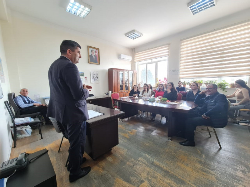 BDU-da qiymətli kağızlar bazarında risklərin ölçülməsi metodlarına dair elmi seminar