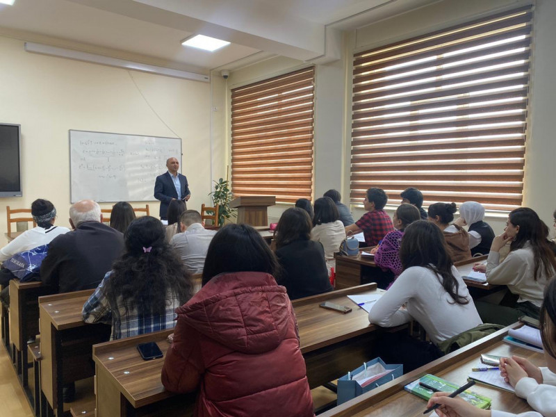 Ümummilli lideri Heydər Əliyevin anadan olmasının 100 illik yubileyinə həsr olunmuş tələbələr arasında Riyaziyyat üzrə Respublika Olimpiadası