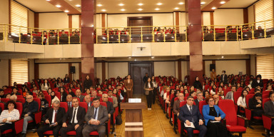 Fizika fakültəsində “Gələcəyin alimləri” tələbələrin elmi konfransı keçirilib