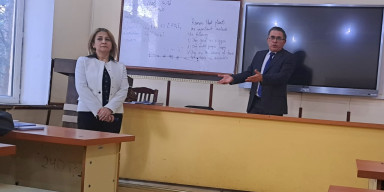 Medianın İnkişafı Agentliyinin şöbə müdiri Natiq Məmmədli BDU-nun Jurnalistika fakültəsinin tələbələrinə ustad dərsi keçib