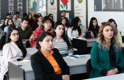 DOST Agentliyinin nümayəndə heyətinin BDU-nun Sosial iş ixtisasında təhsil alan tələbələri ilə görüşü