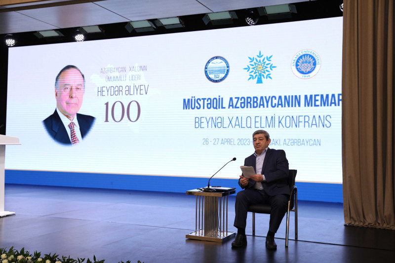 "Müstəqil Azərbaycanın memarı" adlı Beynəlxalq elmi konfransın plenar iclası keçirilib