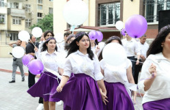 BDU-nun nəzdində “Gənc istedadlar” liseyində “Son zəng”