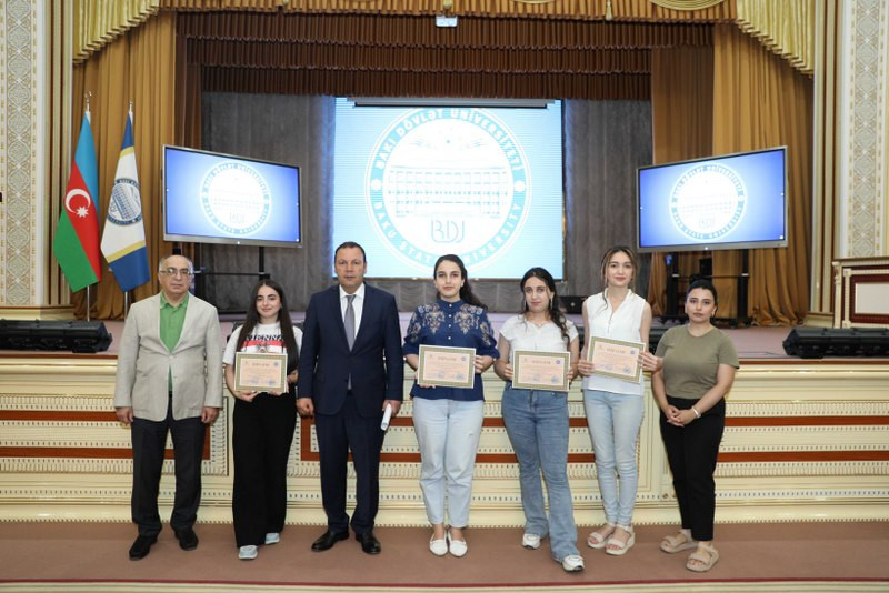 BDU tələbələri Ümummilli Lider Heydər Əliyevin 100 illik yubileyinə həsr olunmuş bədii yaradıcılıq müsabiqə-festivalında qalib gəliblər