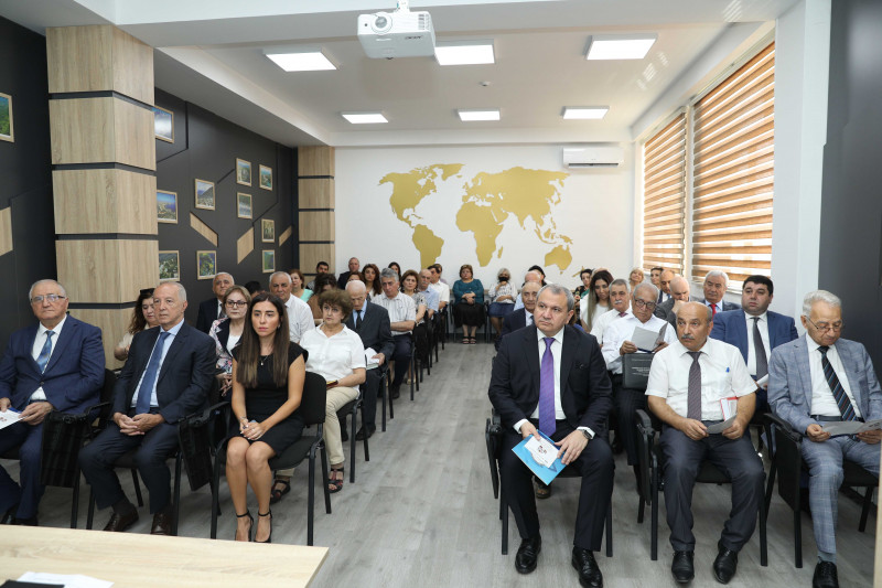 BDU-da coğrafiya elmləri doktoru, professor Vüsət Əfəndiyevin 70 illik yubileyinə həsr olunmuş Respublika elmi seminarı