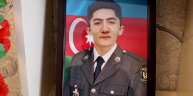 Şərqşünaslıq fakültəsinin əməkdaşları fakültənin məzunu olmuş şəhidin ailəsinə baş çəkib