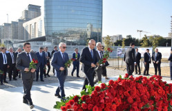 BDU kollektivi Zəfər parkını ziyarət edib