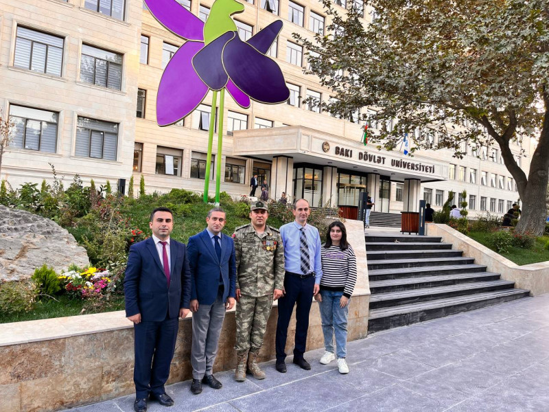 BDU-nun İnformasiya və sənəd menecmenti fakültəsində qazi məzunla görüş