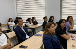 Analitik məqalələrlə auditoriyaya təsir etmə üsulları” mövzusunda elmi seminar