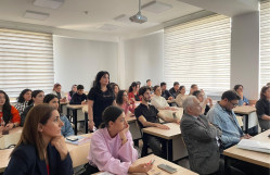 “VR texnologiyalarının dünyada və Azərbaycanda istifadəsi" mövzusunda  elmi seminar