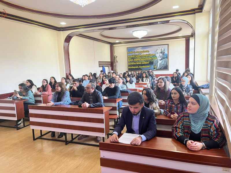 “Məhəmməd Füzuli lirikasında məhəbbət” adlı seminar