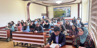 “Məhəmməd Füzuli lirikasında məhəbbət” adlı seminar