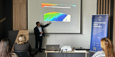 “XXI əsrdə innovativ tətbiqlər: CİS texnologiyaları” adlı maarifləndirici seminar keçirilib.