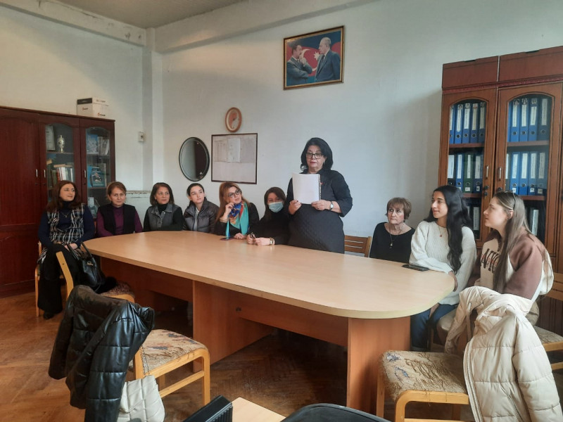 Baş müəllim Gülnar Rəsulovanın elmi seminarı