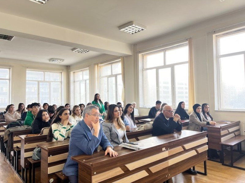 "Fermat-Torricelli nöqtəsi" mövzusunda elmi seminar keçirildi