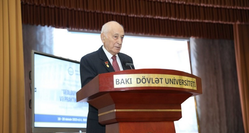 Akademik Vasif Babazadənin 85 illik yubileyinə həsr olunmuş  Respublika elmi konfransı keçirilir