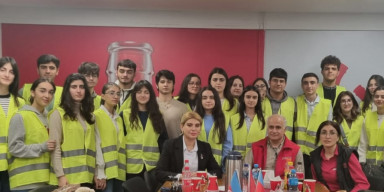 BDU tələbələri “Azərbaycan Coca-Cola Bottlers” şirkətinin zavodunda