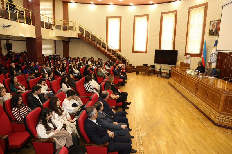 “Bərabər İnkişaf Naminə” Koalisiya BDU-da maarifləndirici görüş keçirib