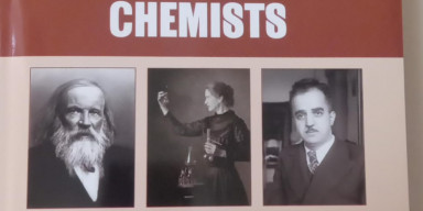 “English for Chemists” adlı dərs vəsaiti nəşr olunub