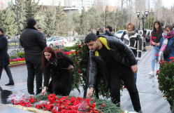 Tələbələrimiz "Ana harayı" abidəsini ziyarət ediblər