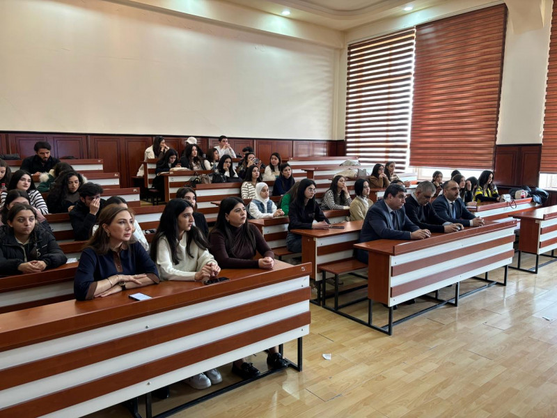 Fizika fakültəsi Tələbə Elmi Cəmiyyətinin elmi seminarı keçirilib