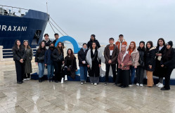 BDU könüllülərinin “Suraxanı” gəmi-muzeyinə ekskursiyası