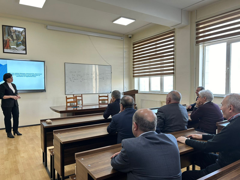 “Xarakteristik determinant və normallaşdırıcı vuruq arasındakı bir eynilik haqqında və bu eyniliyin requlyarlaşdırılmış izin hesablanmasına tətbiqi” mövzusunda seminar keçirildi