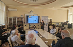 BDU-da hibrid günəş elementləri üçün nanomateriallarla bağlı elmi seminar