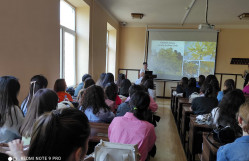 Azərbaycan ərazisində ekoloji streslərə davamlı bitki növlərinin artırılması” mövzusunda elmi seminar keçirilmişdir