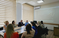 "Avtomatlaşdırmanın və süni intellektin ictimaiyyətlə əlaqələr işinin təşkilinə təsiri" mövzusunda elmi seminar