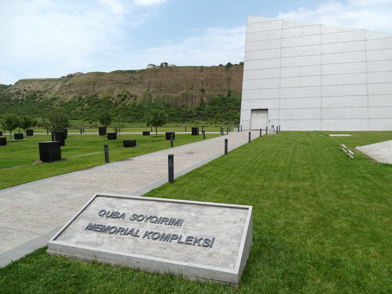 BDU rəhbərliyi və tələbələri Quba Soyqırımı Memorial Kompleksini ziyarət edib